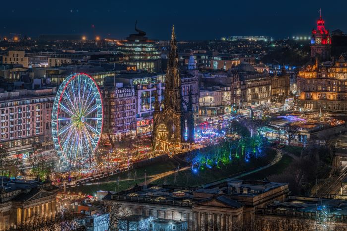 Edinburgh Christmas market at night