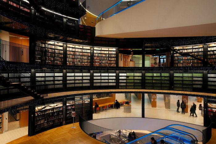 People milling around in Birmingham Library