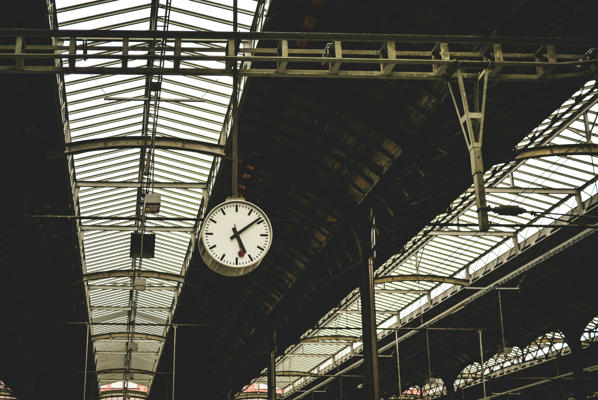 Train Station Clock Lum3n