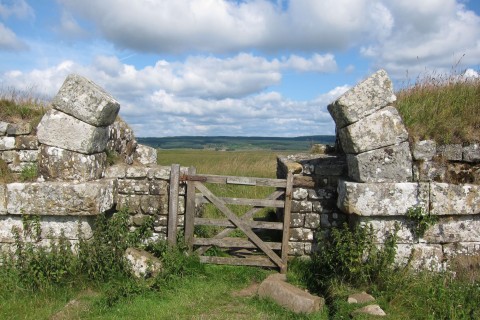 Hadrians-Wall-Gate-Frank